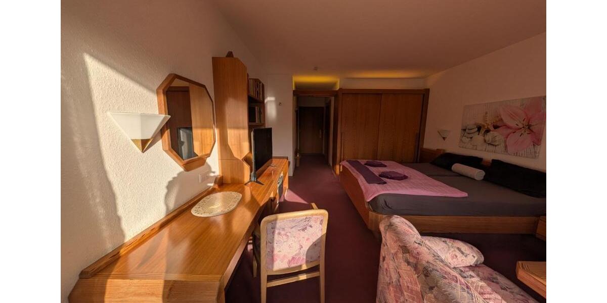 monatlich kündbar - Hotelzimmer mit Balkon 1 zimmer