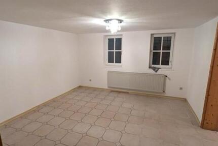 Wohnung Bad Königshofen im Grabfeld - 3 Zimmer, 70 m&sup2;, 560&euro; | Angebot:24599994