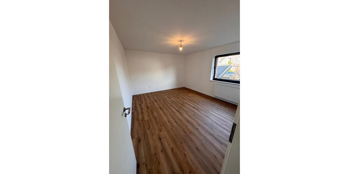 Erdgeschoßwohnung Wesel Fusternberg - 3.5 Zimmer, 91 m&sup2;, 1.250&euro; | Angebot:25907483