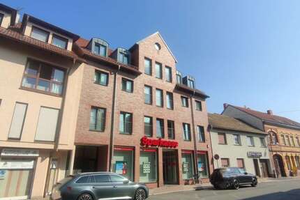 Wohnung zum Mieten in Zörbig 1.130 € 205.87 m² 5 zimmer