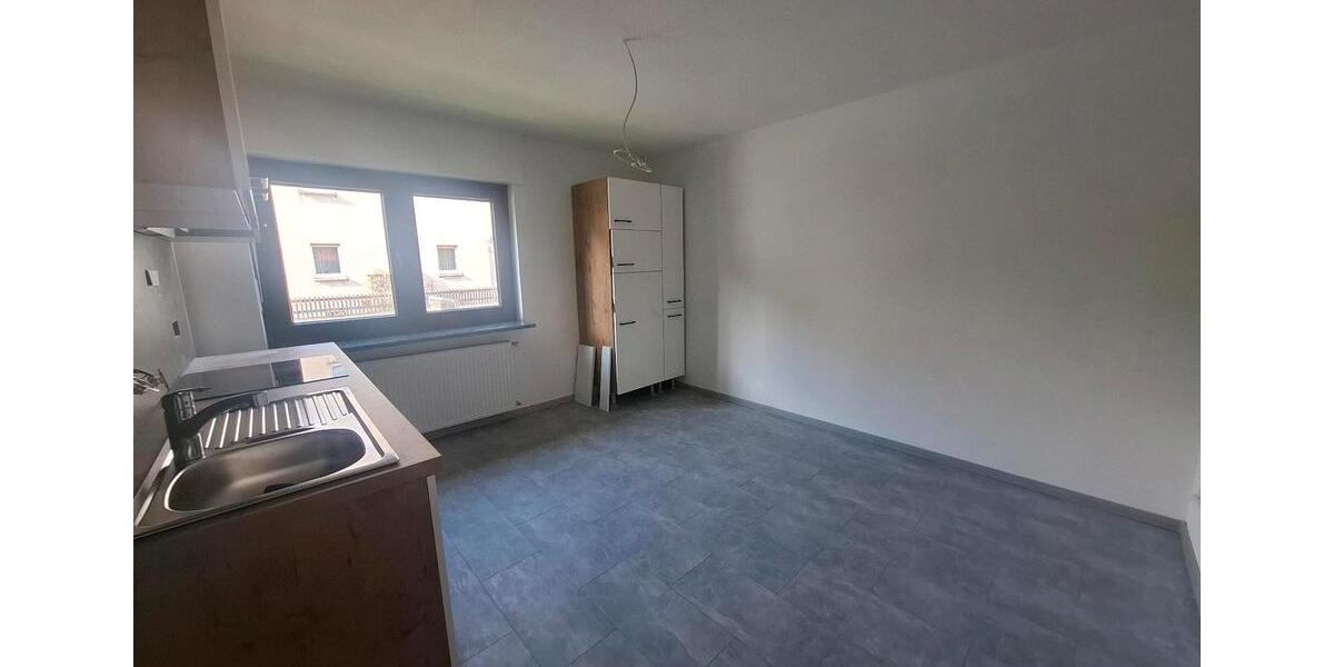 Erdgeschoßwohnung Großenlüder - 4.5 Zimmer, 100 m&sup2;, 1.150&euro; | Angebot:26254490