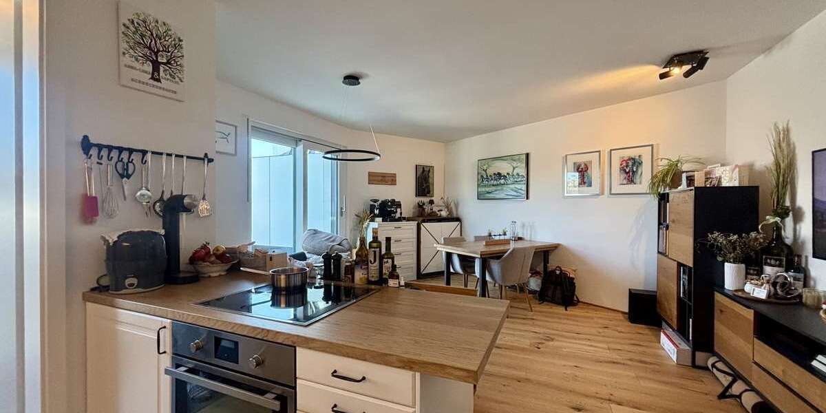 Etagenwohnung Rosenheim Innenstadt - 2 Zimmer, 72 m&sup2;, 1.188&euro; | Angebot:26291103