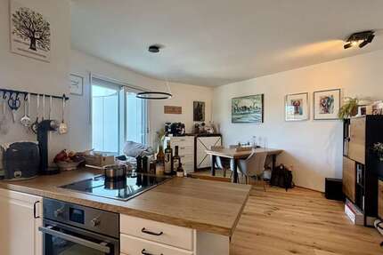 Wohnung Rosenheim Innenstadt - 2 Zimmer, 72 m&sup2;, 1.188&euro; | Angebot:26291103