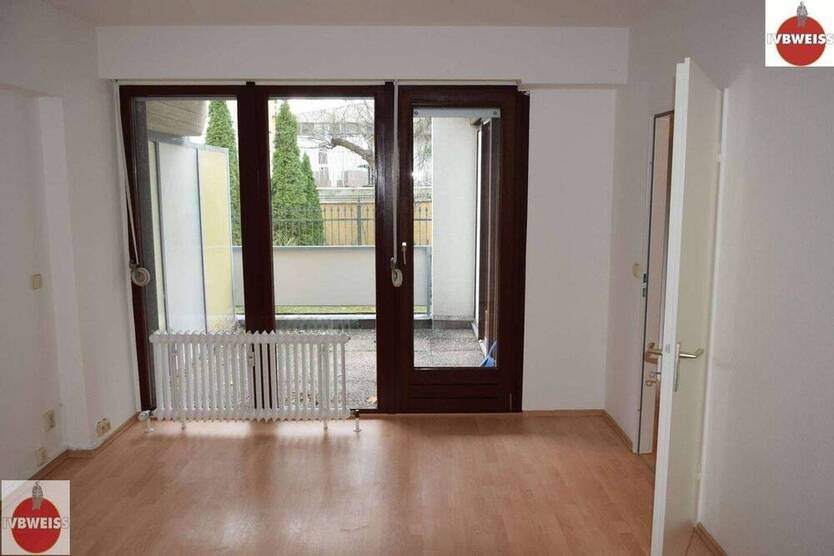 Grandiose Wohnung mit 2 Zimmern, 2 Terrassen, Duschbad und Einbauküche