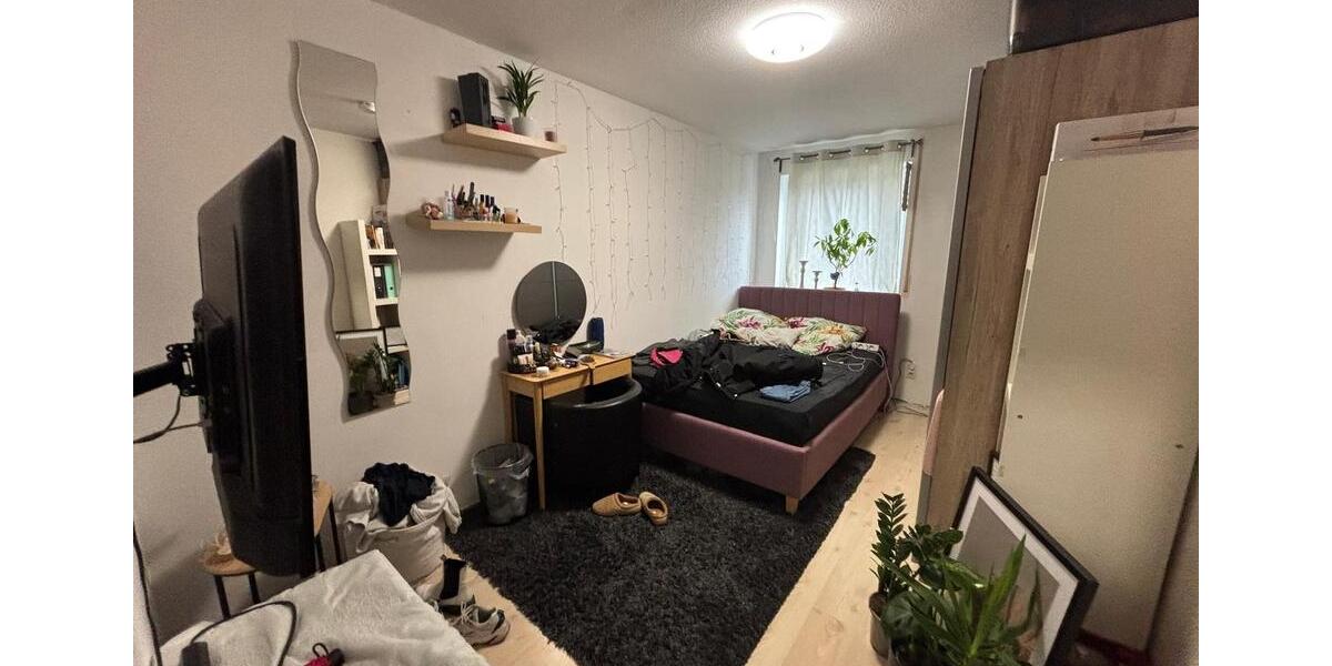 Wunderschöne Wohnung mit Balkon und tollem Ausblick! 3.5 zimmer