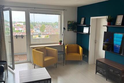 Uni-Nähe: Möblierte 2-Zimmer Whg mit Balkon und Aufzug zimmer