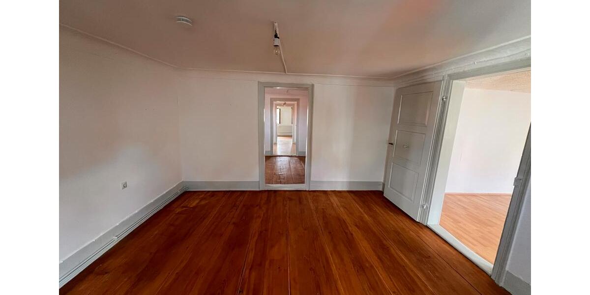 Etagenwohnung Hechingen - 5 Zimmer, 105 m&sup2;, 600&euro; | Angebot:26699903