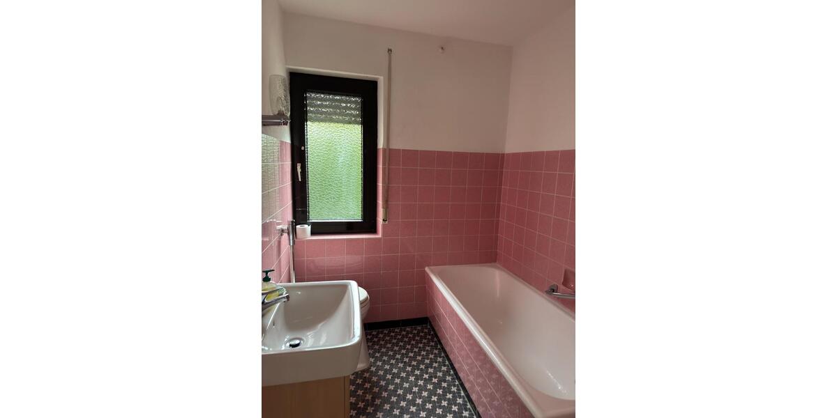 Einfamilienhaus Sulzbach-Rosenberg Rosenberg - 4 Zimmer, 130 m&sup2;, 1.175&euro; | Angebot:24844309