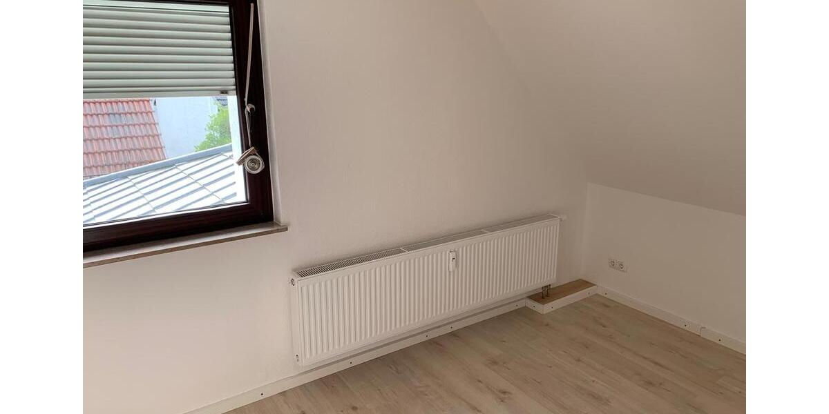 Etagenwohnung Hohenahr - 5 Zimmer, 114 m&sup2;, 825&euro; | Angebot:26543937