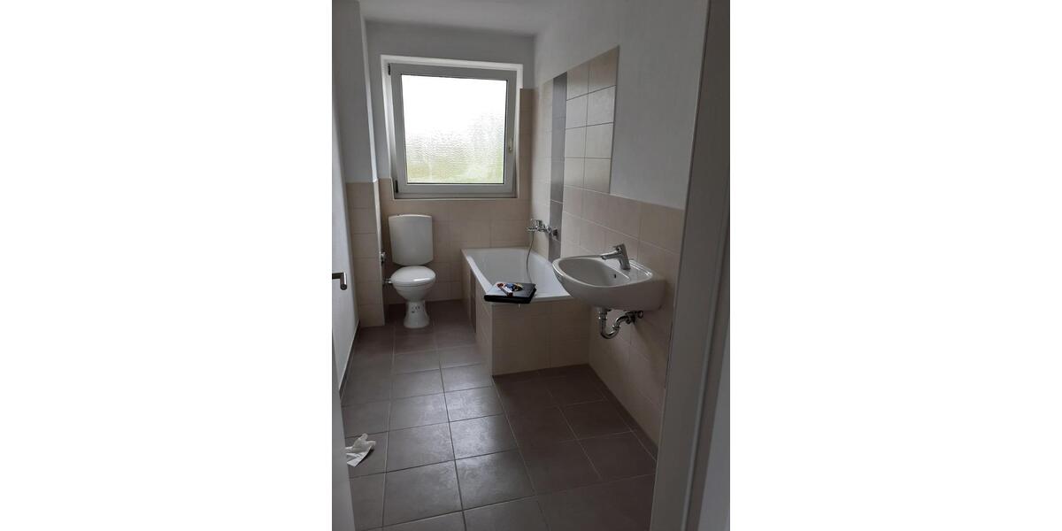 Etagenwohnung Hermeskeil - 3 Zimmer, 68 m&sup2;, 400&euro; | Angebot:25644746