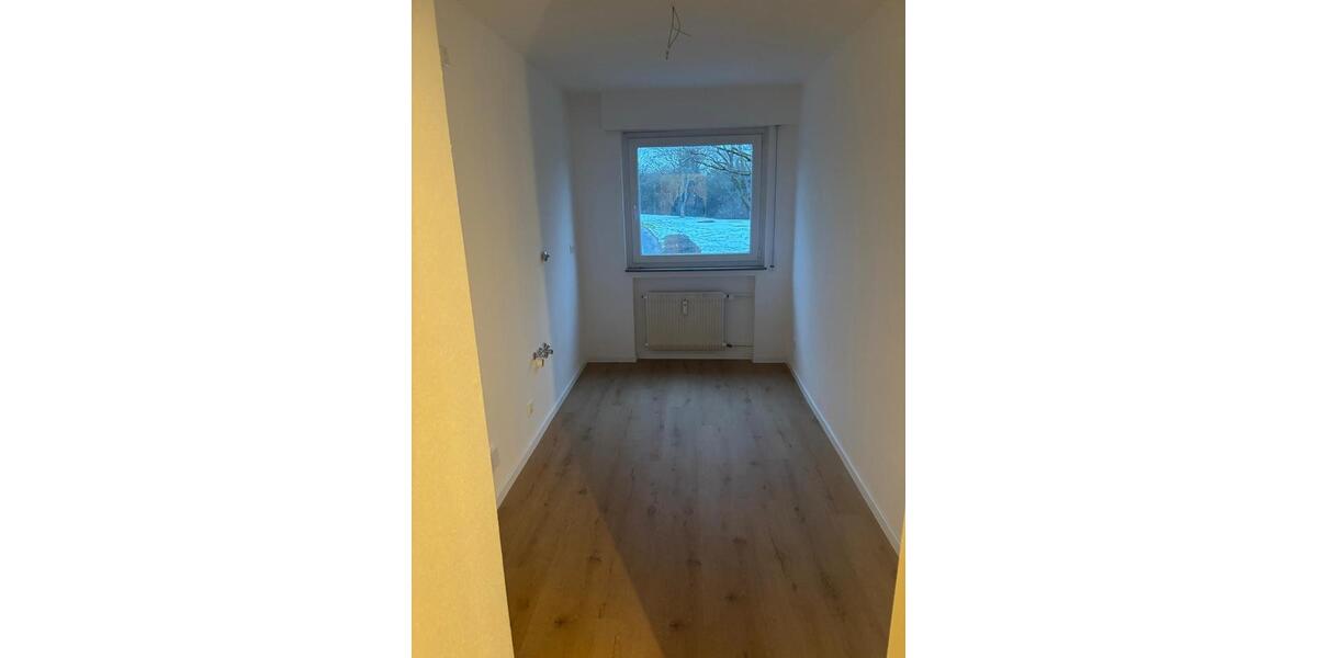 Etagenwohnung Werneck - 3 Zimmer, 75 m&sup2;, 780&euro; | Angebot:24946654