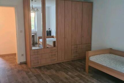 WG Zimmer möbliert Vermietung Wernau 4 zimmer