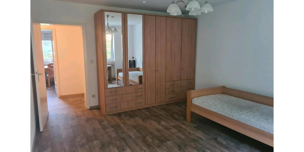 WG Zimmer möbliert Vermietung Wernau 4 zimmer