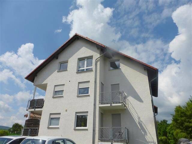 Ahnatal-OT - Hübsche, gepflegte Dachgeschoss-Wohnung