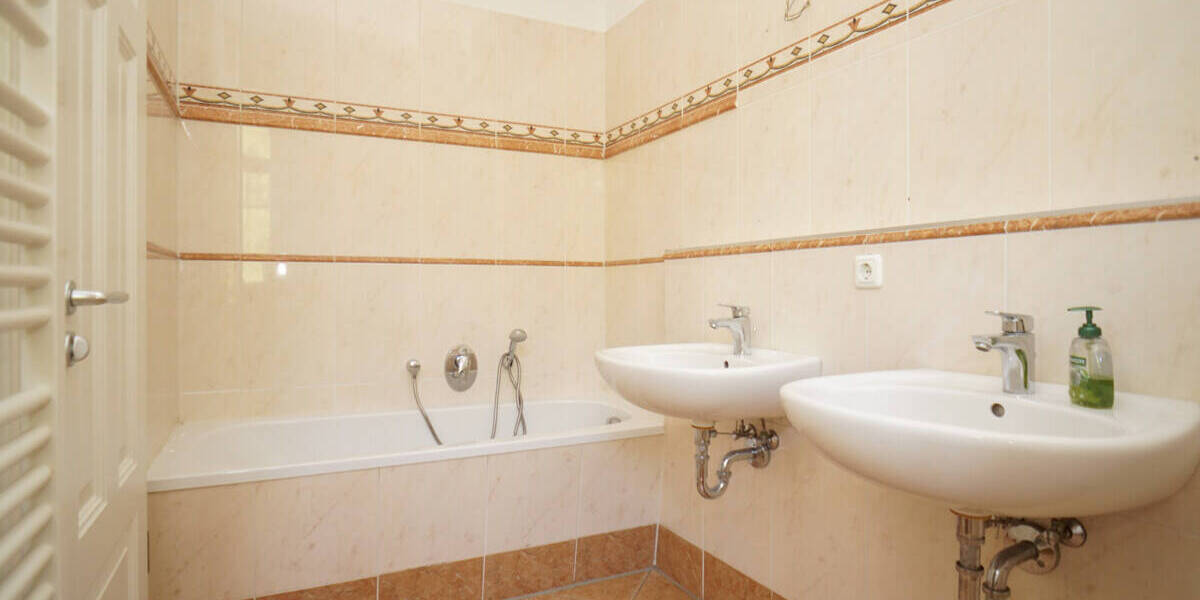 Etagenwohnung Radebeul - 5 Zimmer, 157 m&sup2;, 1.700&euro; | Angebot:20699802