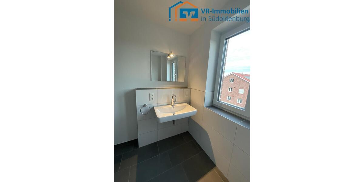 Dachgeschoßwohnung Cloppenburg - 2 Zimmer, 82 m&sup2;, 820&euro; | Angebot:23004689