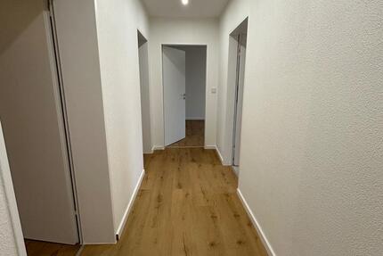 Wohnung Weiden in der Oberpfalz - 3 Zimmer, 75 m&sup2;, 800&euro; | Angebot:25168437
