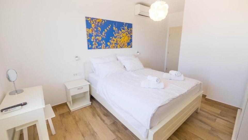 Villa München Altstadt-Lehel - 3 Zimmer, 110 m&sup2;, 1.190&euro; | Angebot:25922541