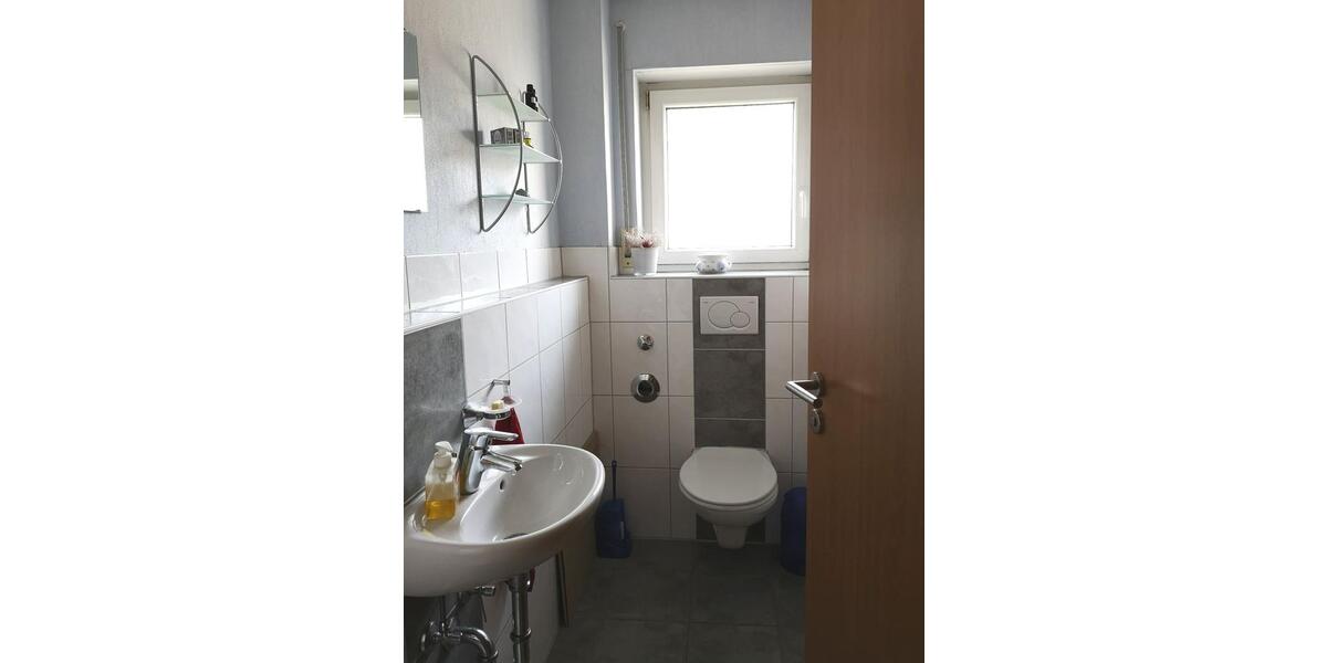 Lichtdurchflutete 4,5 Zimmer Wohnung mit Balkon 4.5 zimmer