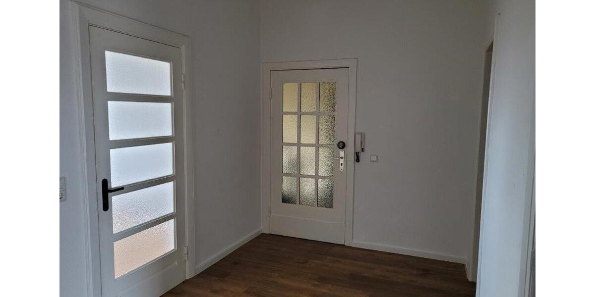 Etagenwohnung Bremerhaven Geestemünde - 3 Zimmer, 77 m&sup2;, 565&euro; | Angebot:26676185