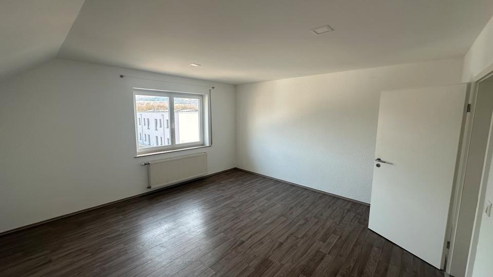 Etagenwohnung Blankenhain - 4 Zimmer, 125 m&sup2;, 900&euro; | Angebot:26604354