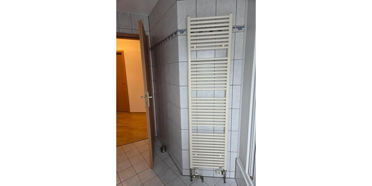 Dachgeschoßwohnung Forst (Lausitz) - 1 Zimmer, 60 m&sup2;, 360&euro; | Angebot:24962955