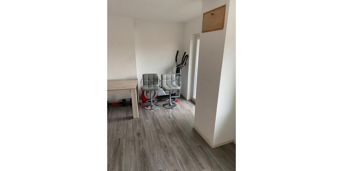 Dachgeschoßwohnung Neumünster - 3 Zimmer, 95 m&sup2;, 850&euro; | Angebot:24564033