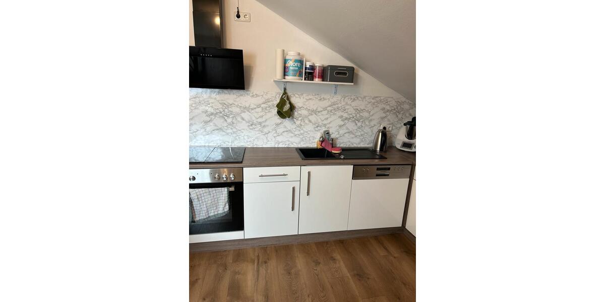 Dachgeschoßwohnung Schwarzenfeld - 2 Zimmer, 53 m&sup2;, 610&euro; | Angebot:25968174