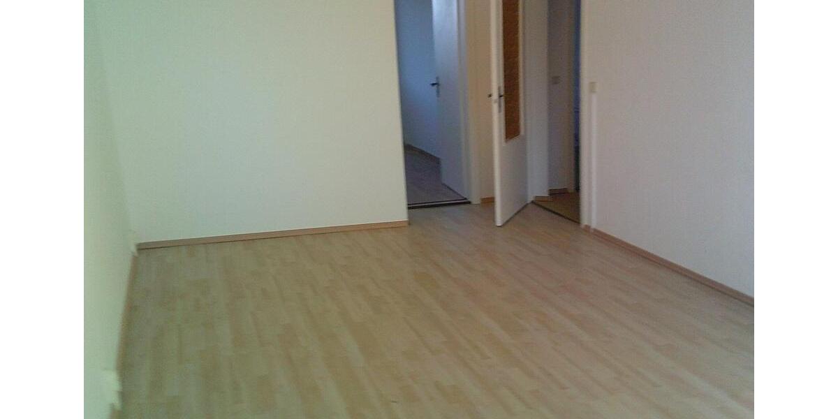 Erdgeschoßwohnung Rositz - 3 Zimmer, 56 m&sup2;, 255&euro; | Angebot:24755918