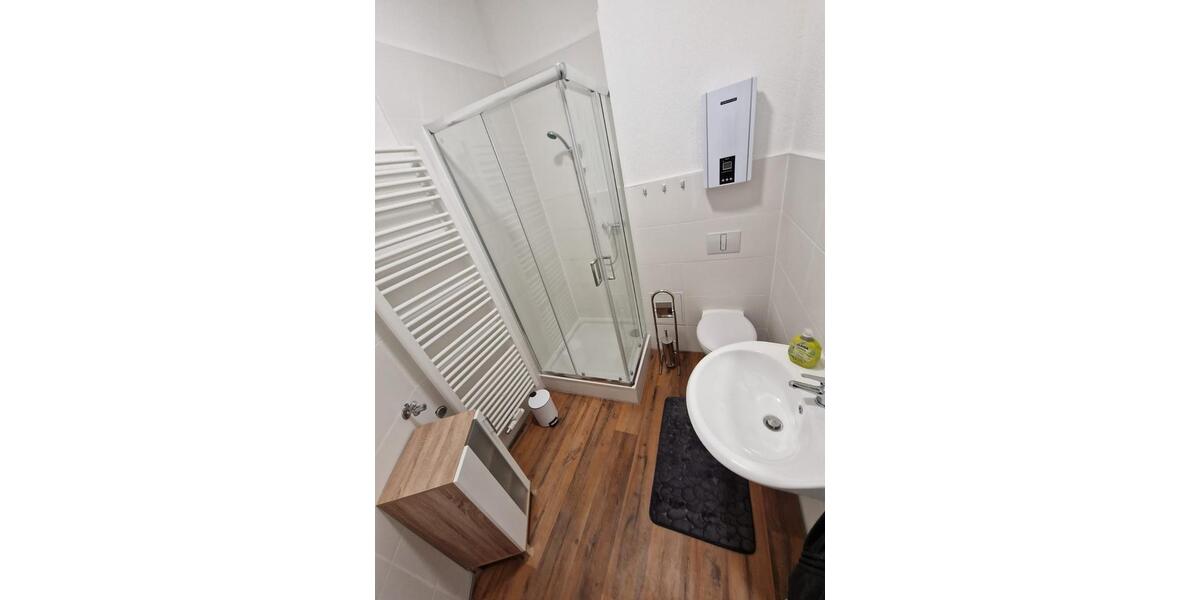 Wohnen auf Zeit Meerane - 2 Zimmer, 55 m&sup2;, 18&euro; | Angebot:13920386