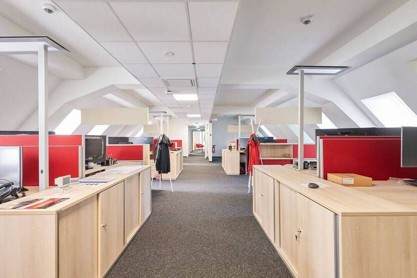 Großzügige Büromieteinheit mit CAT6-Verkabelung - All-in-Miete
