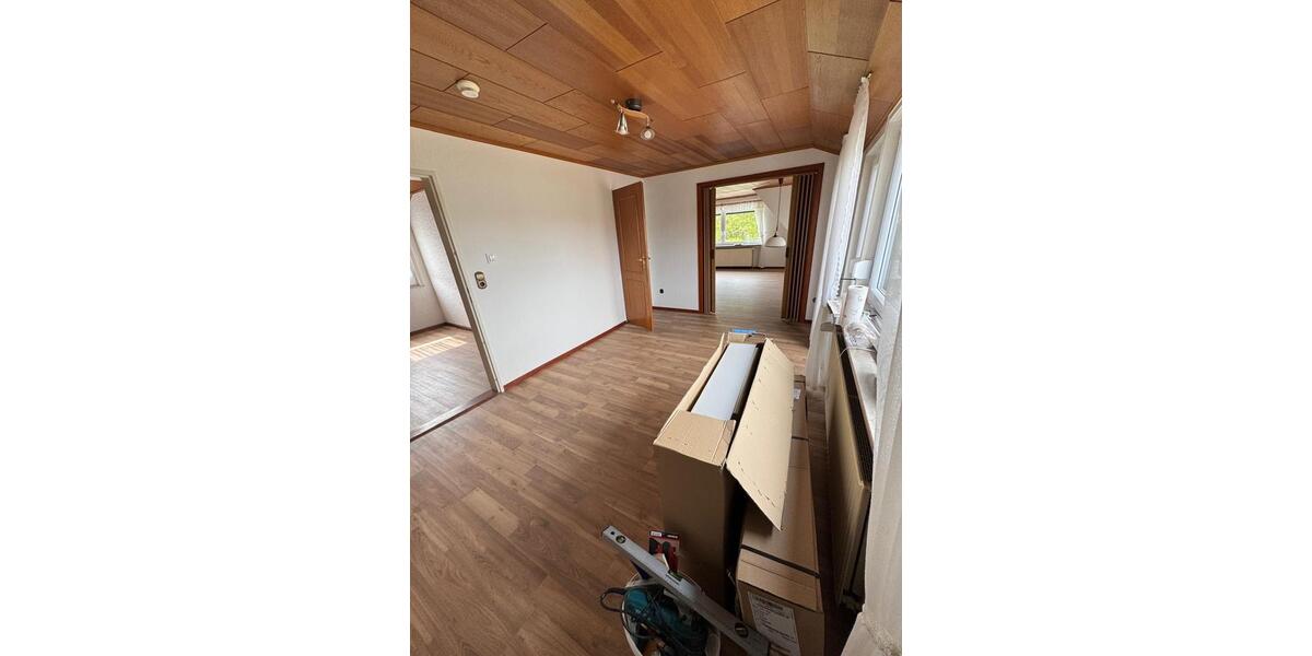 Dachgeschoßwohnung Delmenhorst Düsternort - 3 Zimmer, 109 m&sup2;, 1.000&euro; | Angebot:26522369