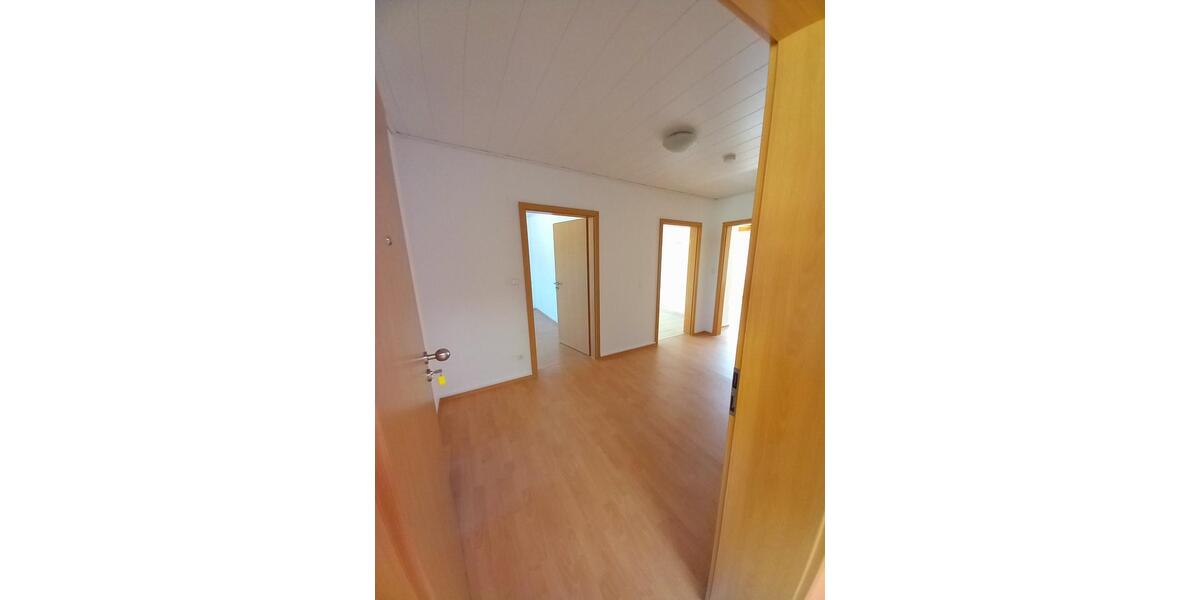 Dachgeschoßwohnung Netphen - 2 Zimmer, 68 m&sup2;, 633&euro; | Angebot:26619395