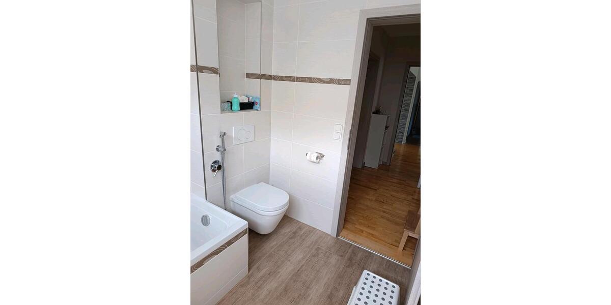Terrassenwohnung Waldbröl - 4 Zimmer, 104 m&sup2;, 1.350&euro; | Angebot:25907485