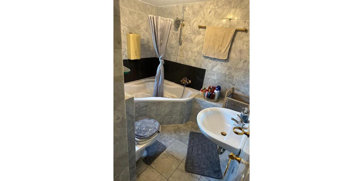 Etagenwohnung Saarbrücken - 3 Zimmer, 103 m&sup2;, 980&euro; | Angebot:26278250