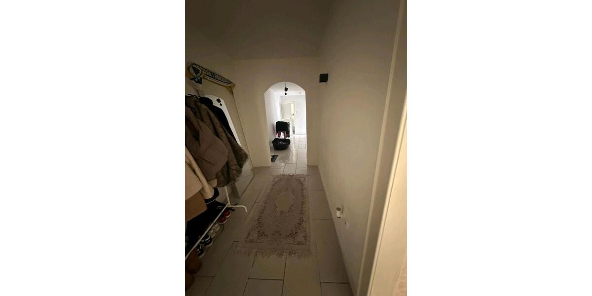 Etagenwohnung Duisburg Duisburg-Mitte - 2.5 Zimmer, 61 m&sup2;, 570&euro; | Angebot:26285686
