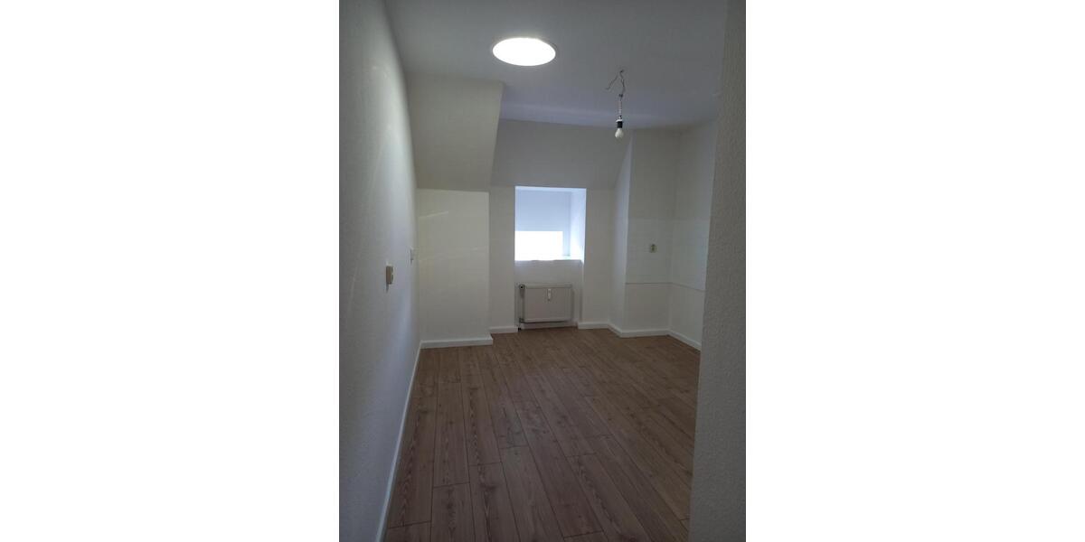 Dachgeschoßwohnung Neustrelitz - 2 Zimmer, 63 m&sup2;, 503&euro; | Angebot:25415993