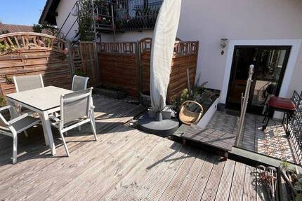 4,5-Zi.Whg. mit 30qm idyllischem Dachgarten im Rgbger Süden 4 zimmer