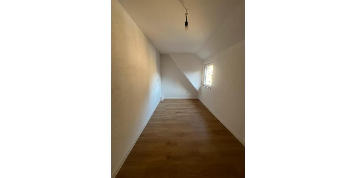Etagenwohnung Grünhain-Beierfeld Beierfeld - 4 Zimmer, 100 m&sup2;, 875&euro; | Angebot:25989848