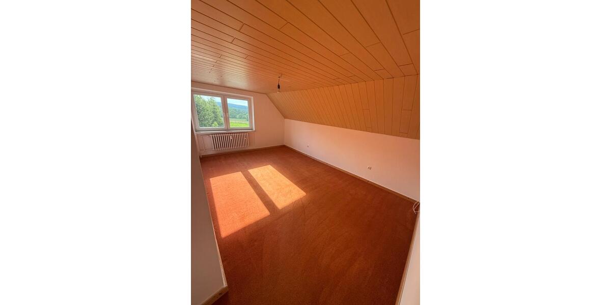 Etagenwohnung Rinteln - 4 Zimmer, 106 m&sup2;, 550&euro; | Angebot:26652772