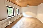 Doppelhaushälfte Iserlohn - 8 Zimmer, 155 m&sup2;, 1.399&euro; | Angebot:26248494