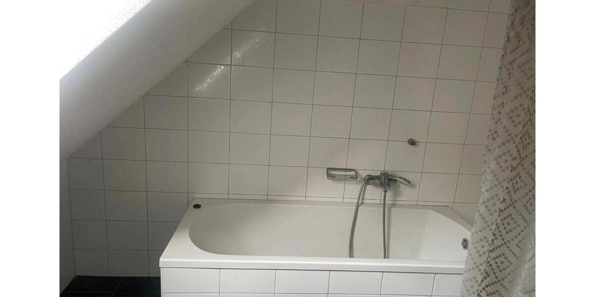 Mehrfamilienhaus, Wohnhaus Engen - 5 Zimmer, 210 m&sup2;, 1.900&euro; | Angebot:26228328