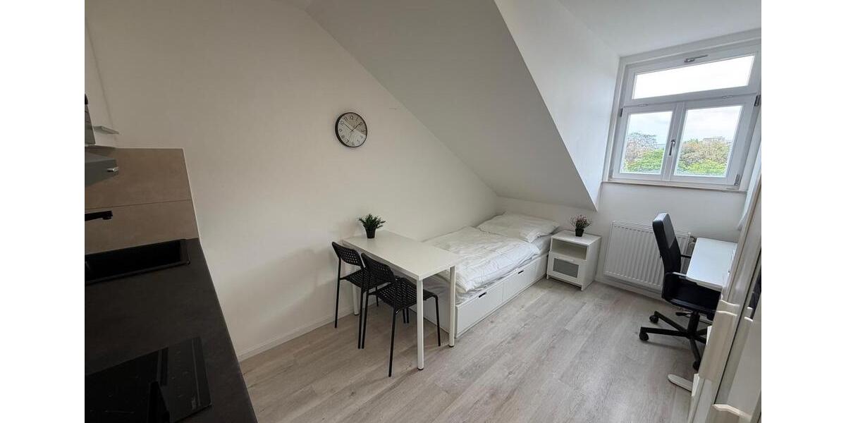 Dachgeschoßwohnung Buckenhof - 1 Zimmer, 15 m&sup2;, 610&euro; | Angebot:26534786