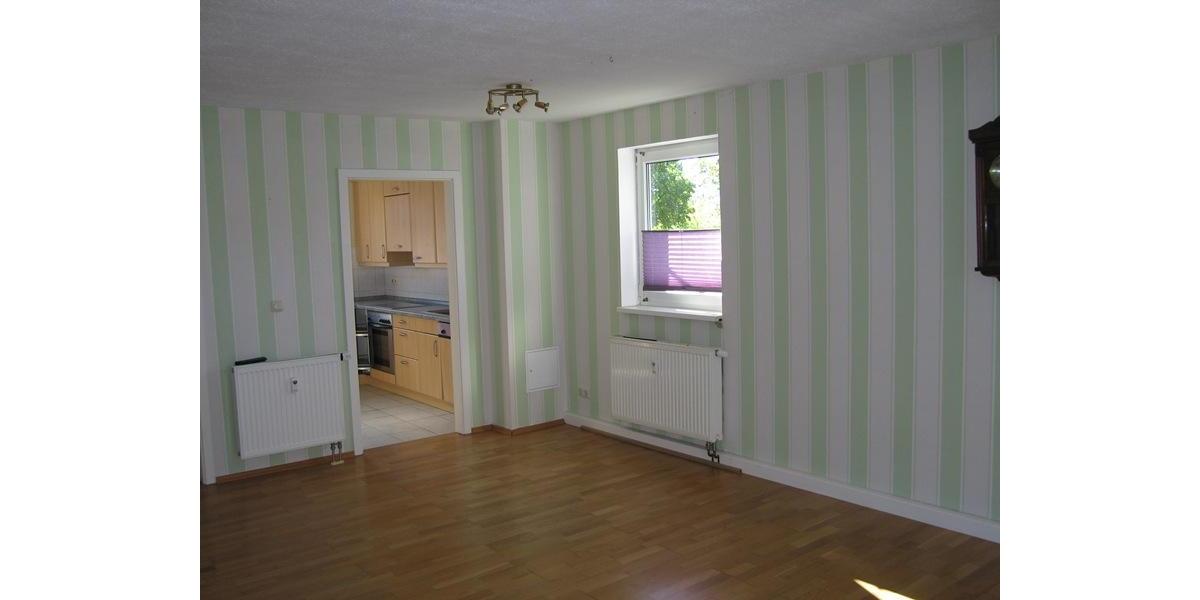 Erdgeschoßwohnung Neubrandenburg - 2 Zimmer, 76 m&sup2;, 750&euro; | Angebot:26521101