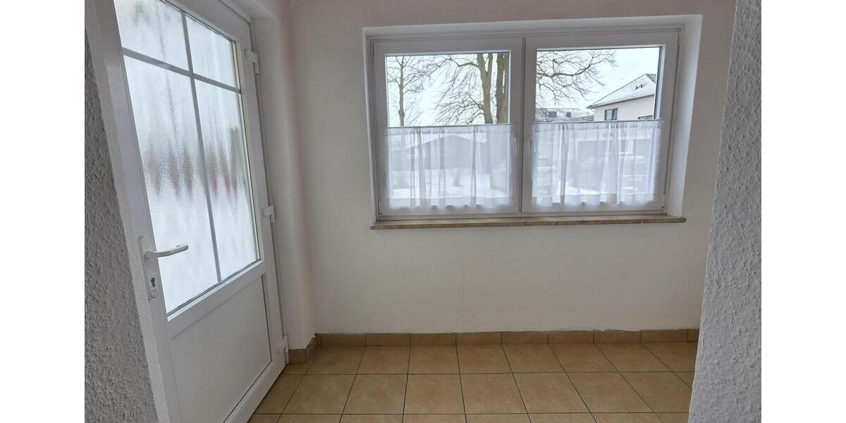 Erdgeschoßwohnung Hohenlockstedt - 4 Zimmer, 100 m&sup2;, 912&euro; | Angebot:25892463