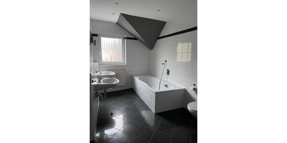 Maisonettenwohnung Nastätten - 6 Zimmer, 160 m&sup2;, 1.050&euro; | Angebot:26618750