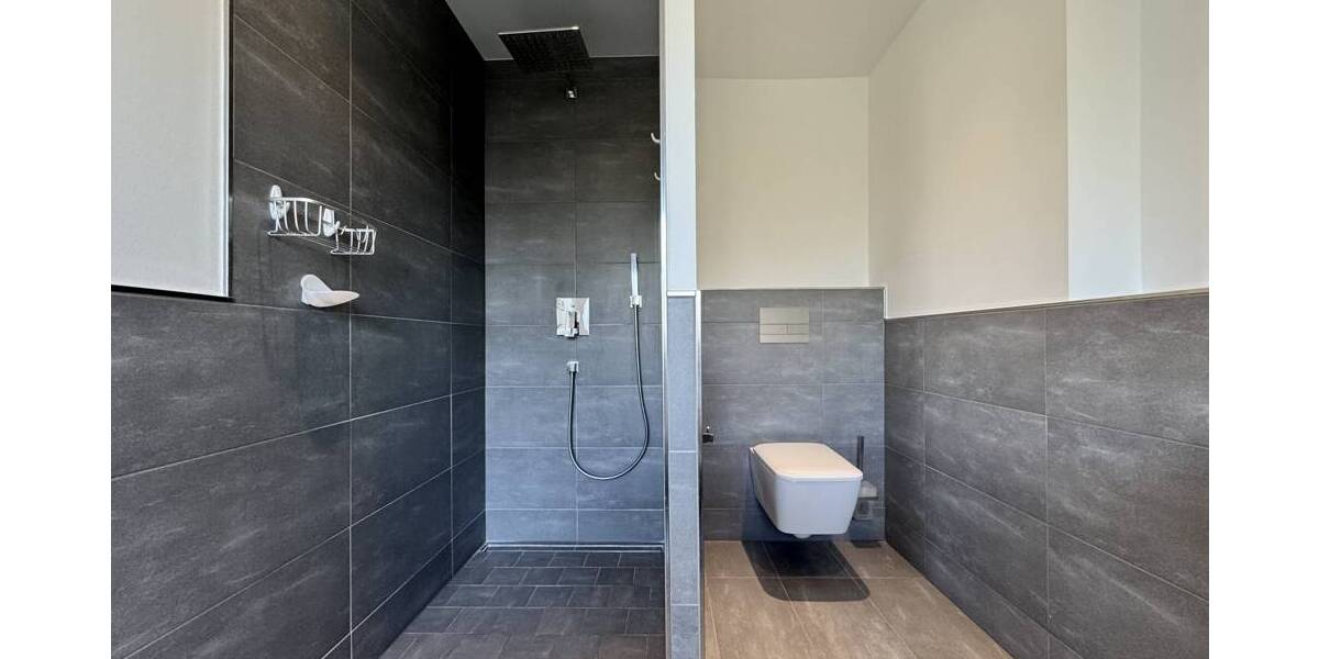 Etagenwohnung Heppenheim - 2 Zimmer, 93 m&sup2;, 1.150&euro; | Angebot:26065995