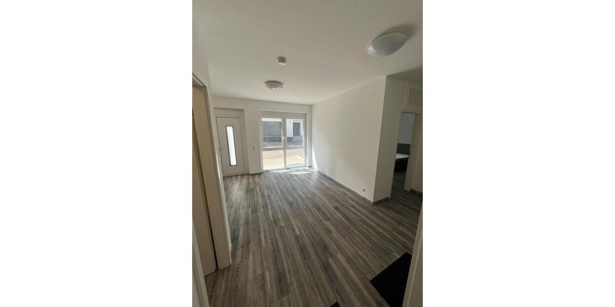 Wohnen auf Zeit Stuttgart Zuffenhausen - 4 Zimmer, 100 m&sup2;, 675&euro; | Angebot:26153927