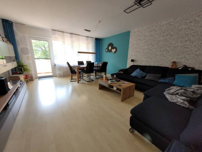 * ANSPRECHEND * LICHTDURCHFLUTET * NATURNAH * tolle 3-Zi-Wohnung mit SÜDBALKON im Nürnberger Süden