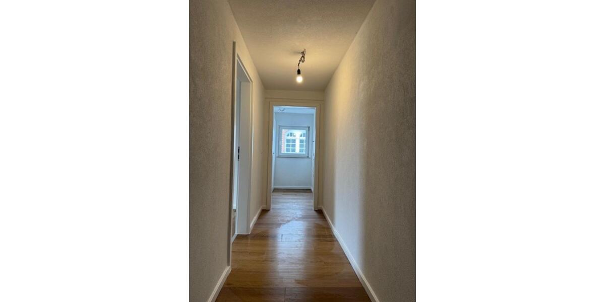 Dachgeschoßwohnung Karlsruhe Neureut - 4 Zimmer, 70 m&sup2;, 1.300&euro; | Angebot:23693533